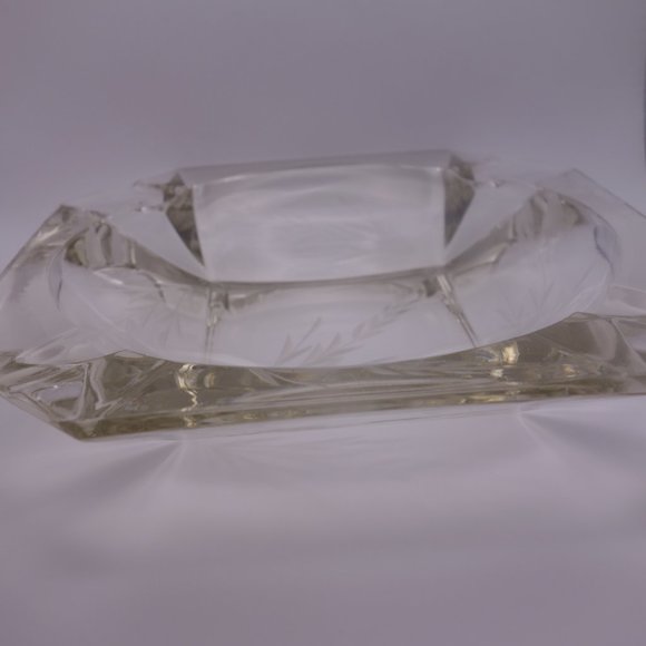 Square Glass Cigar Ash Tray with Wheat Stalk Etching Design - Picture 12 of 12